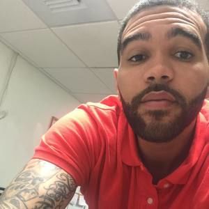 Meet your Posher, Derryck